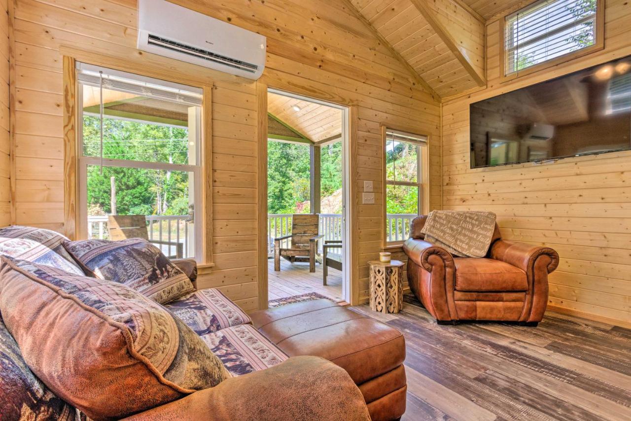 Quaint Mtn Cabin Tiny Living Near Big Adventure Brevard Buitenkant foto